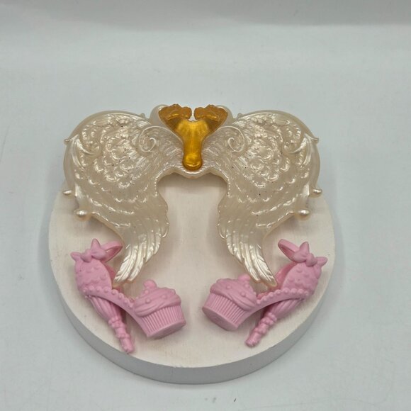 Ever After High Princess C.A. Cupid Birthday Ball Doll Wings & Shoes Set - Picture 3 of 5